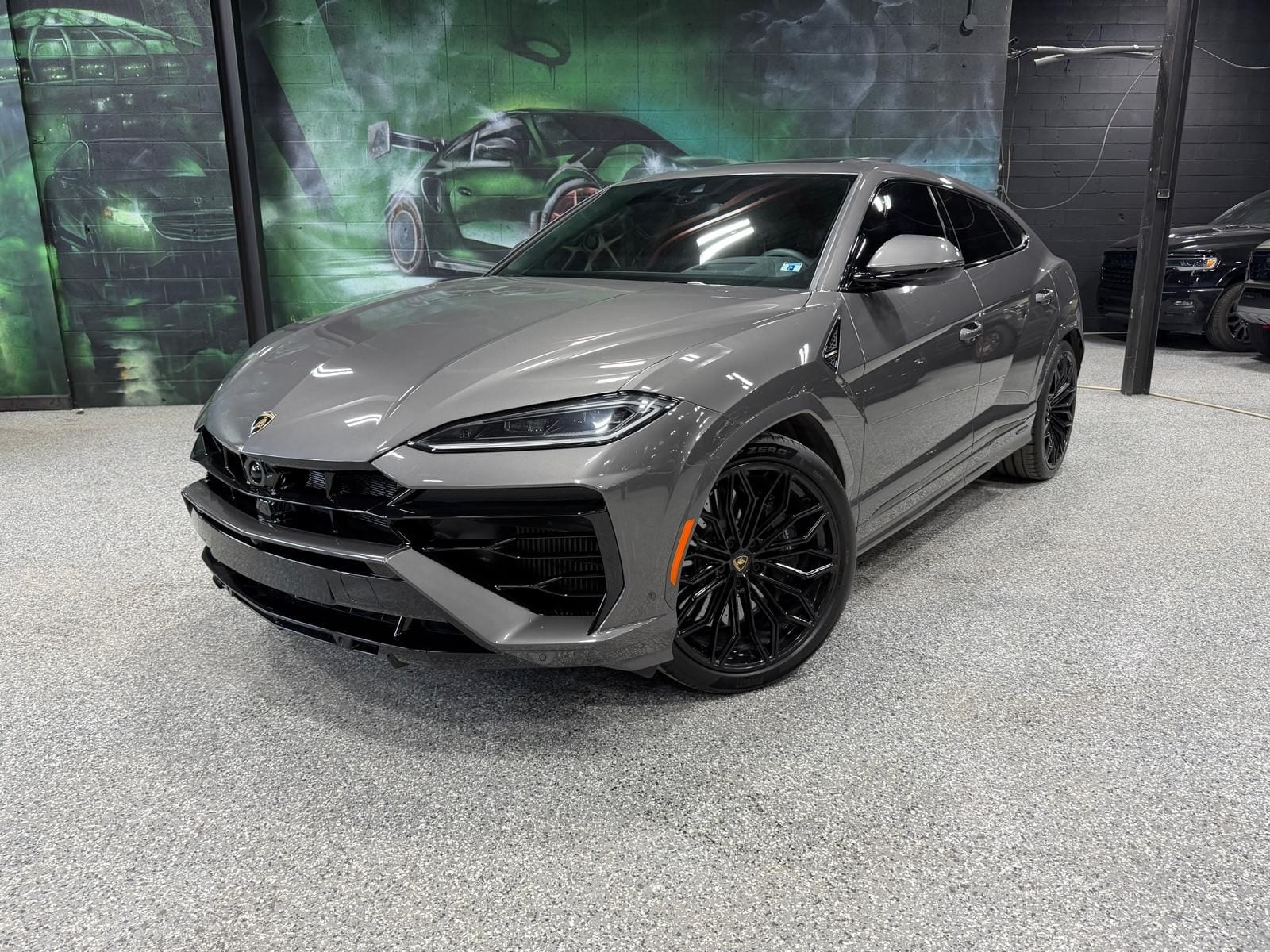 2026 lamborghini urus  SE — photo 1